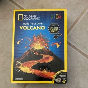 National Geographic Fiery Volcano Kit